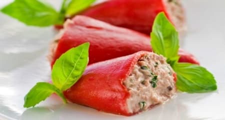 Piquillo peppers with tuna